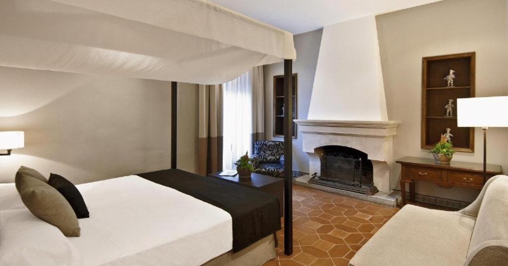 La Almoraima Hotel كاستيلار دي لا فرونتيرا المظهر الخارجي الصورة