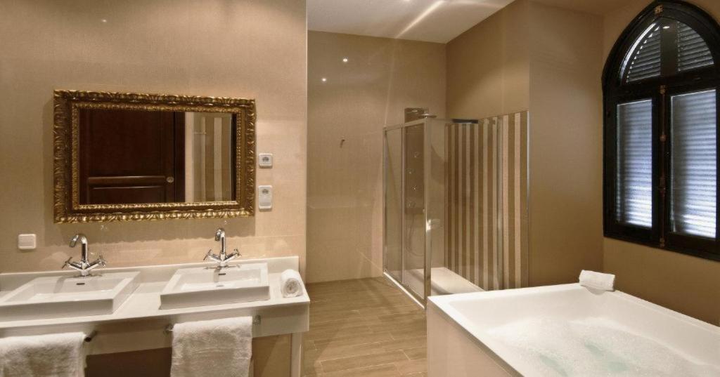 La Almoraima Hotel كاستيلار دي لا فرونتيرا المظهر الخارجي الصورة
