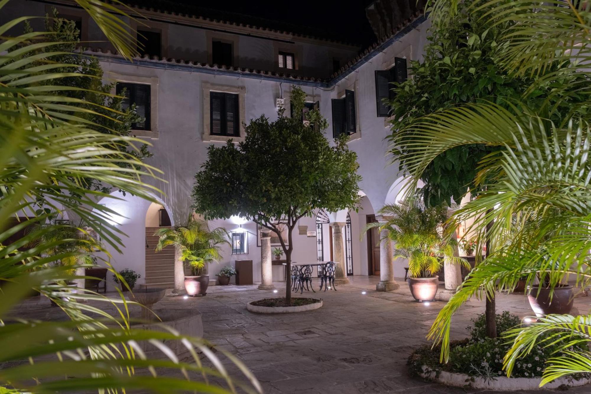 La Almoraima Hotel كاستيلار دي لا فرونتيرا المظهر الخارجي الصورة