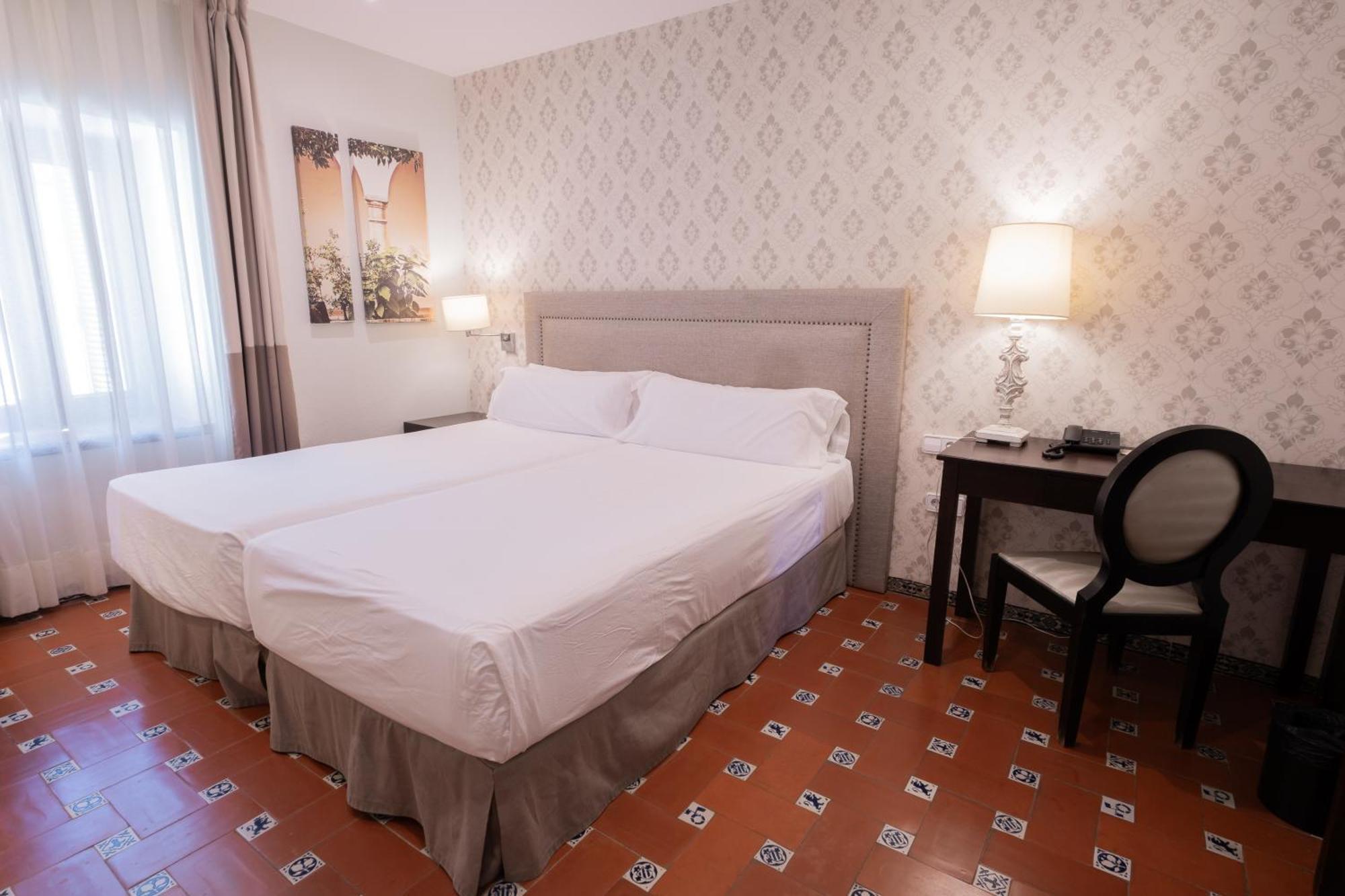 La Almoraima Hotel كاستيلار دي لا فرونتيرا المظهر الخارجي الصورة